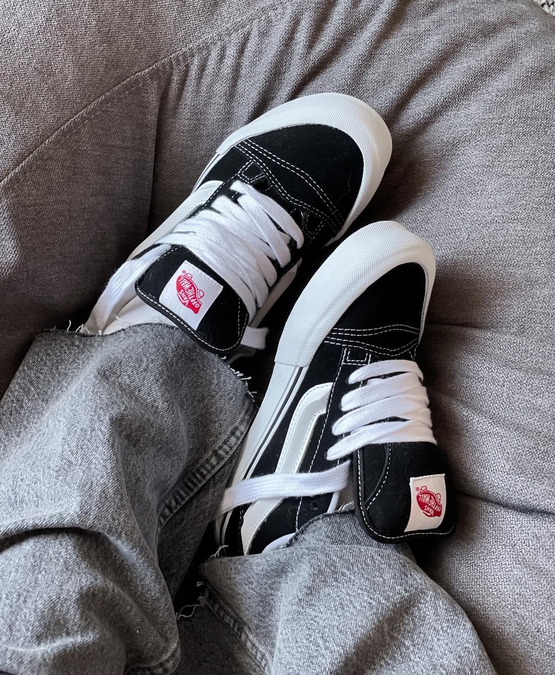 VANS KNU SKOOL BLACK X TRUE WHITE