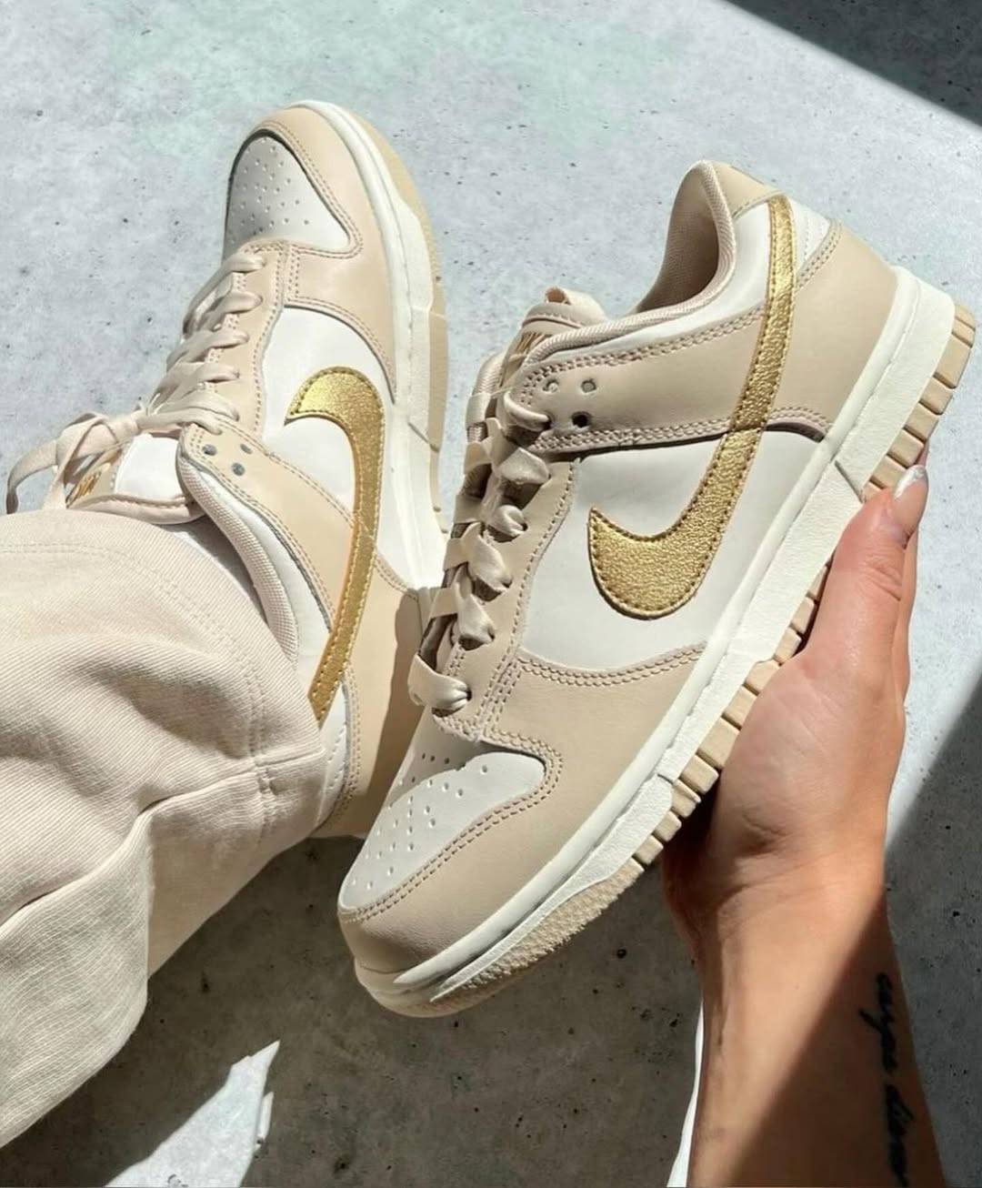 NIKE DUNK LOW GOLD SWOOSH