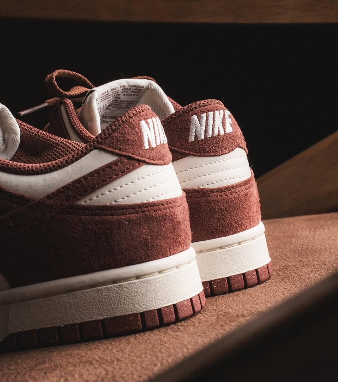 NIKE DUNK LOW NEXT NATURE RED SEPIA