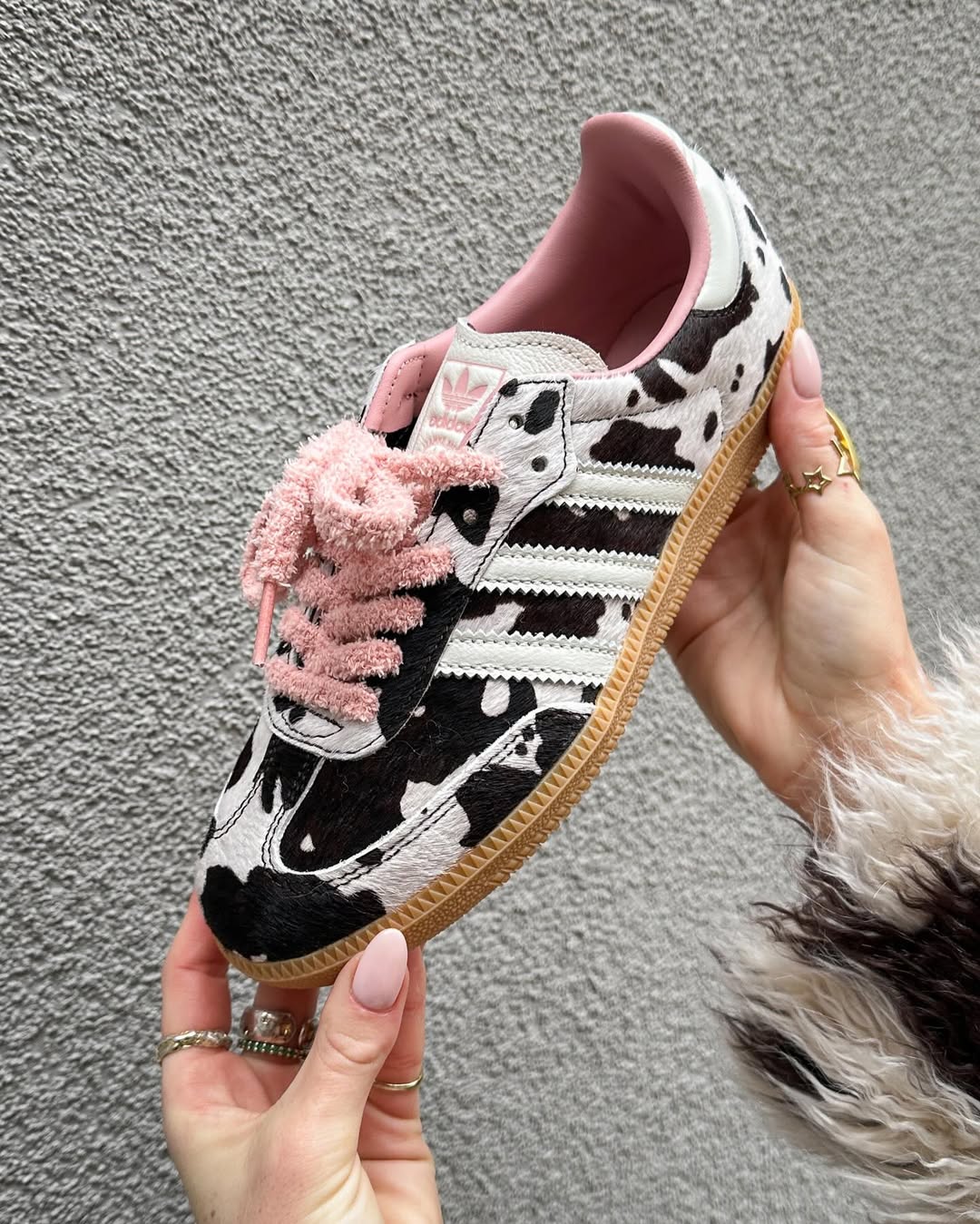 ADIDAS SAMBA OG COW PRINT