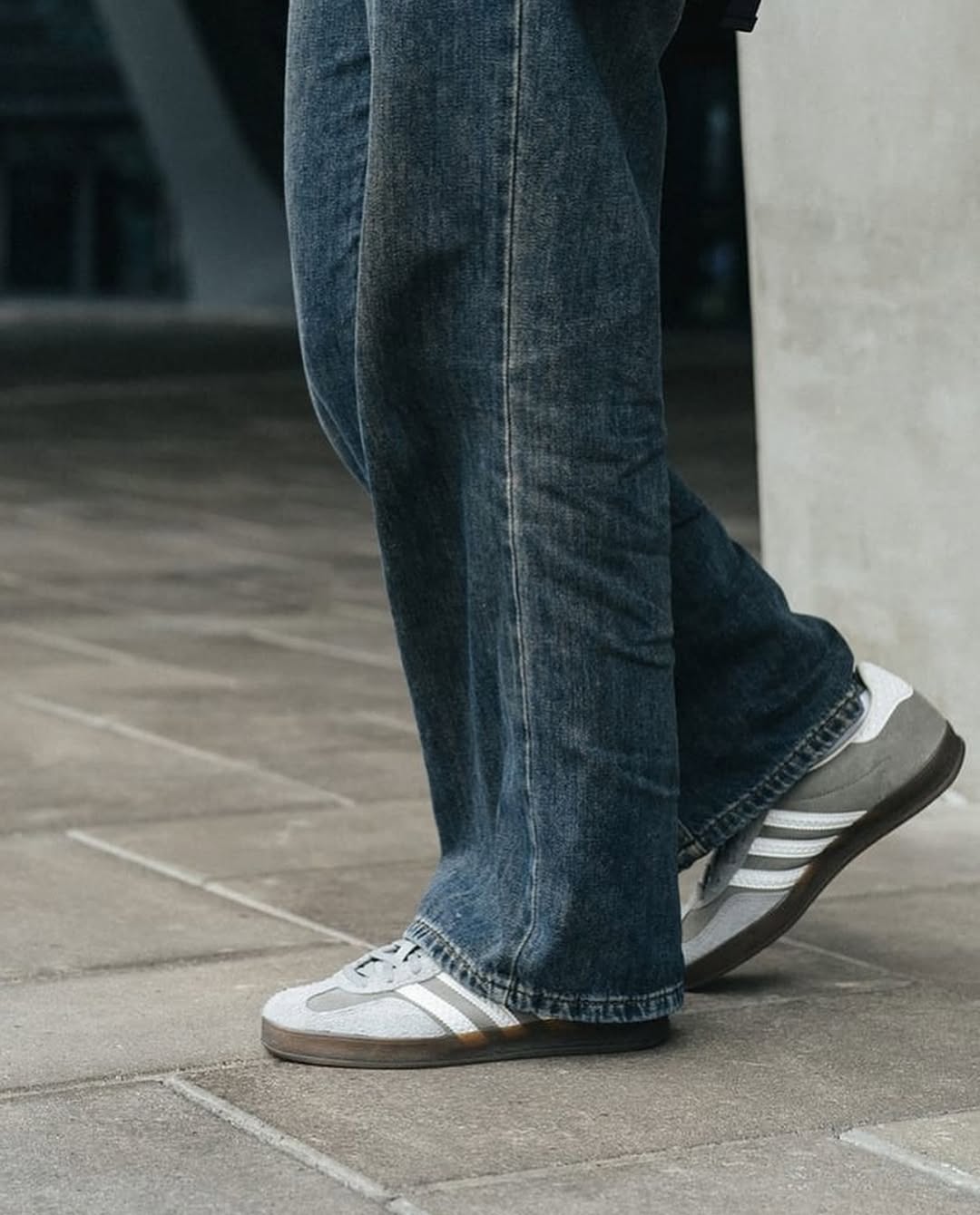 ADIDAS GAZELLE INDOOR DARK GREY WHITE