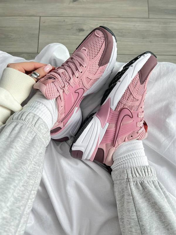 NIKE V2K RUN