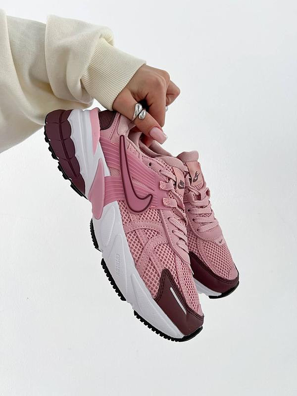 NIKE V2K RUN