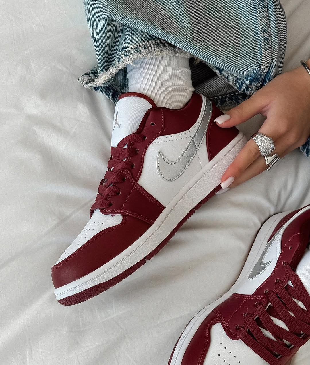 NIKE AIR JORDAN 1 LOW BORDEAUX