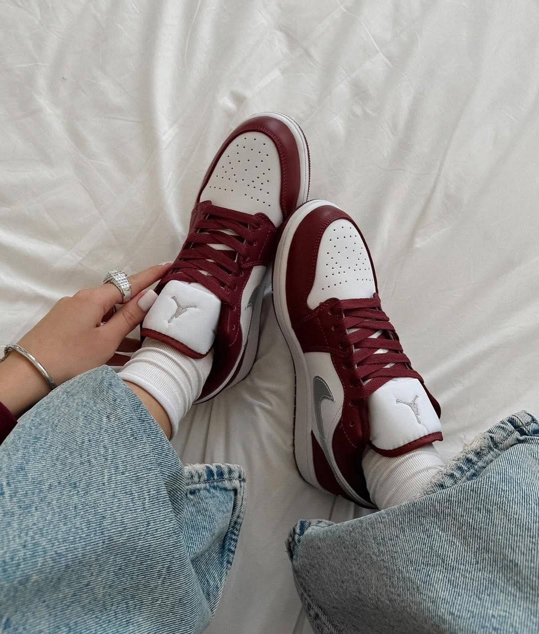 NIKE AIR JORDAN 1 LOW BORDEAUX