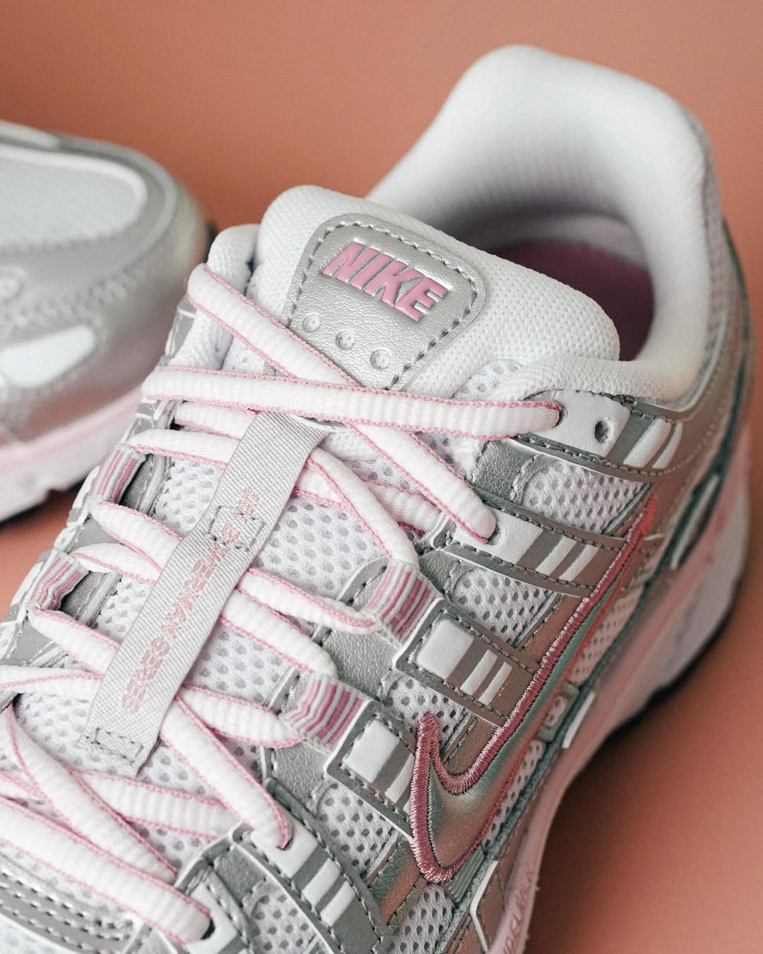 NIKE P-6000 WHITE ELEMENTAL PINK