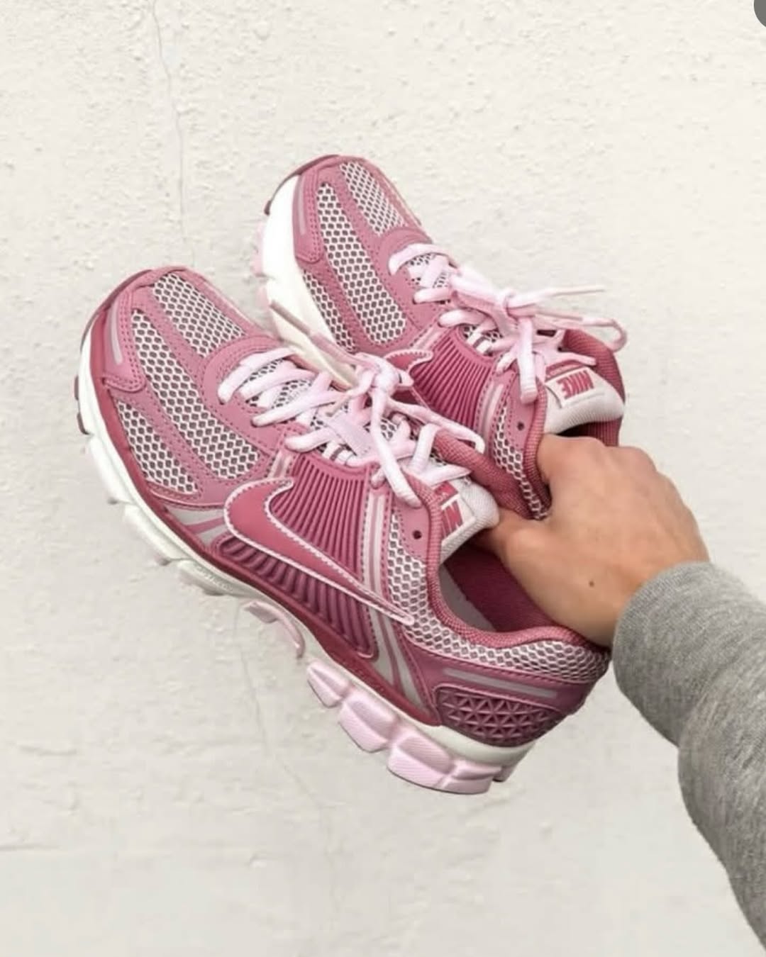 NIKE VOMERO 5 ELEMENTAL PINK