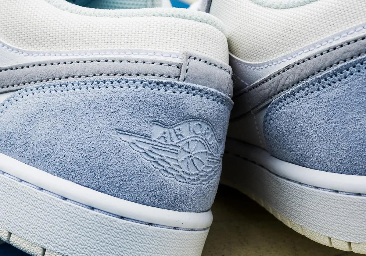 NIKE AIR JORDAN 1 LOW PARIS