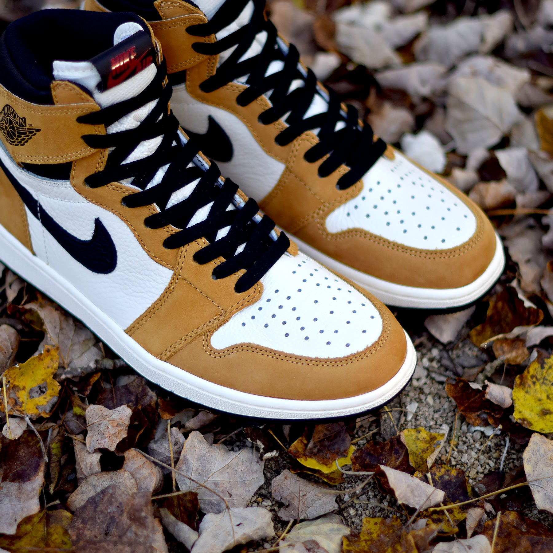 NIKE AIR JORDAN 1 RETRO HIGH ROOKIE OF THE YEAR