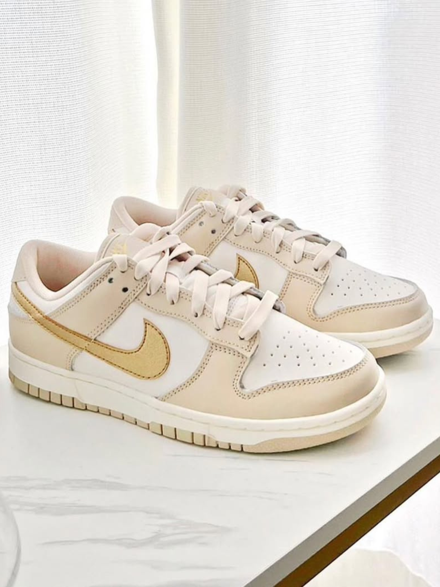 NIKE DUNK LOW GOLD SWOOSH