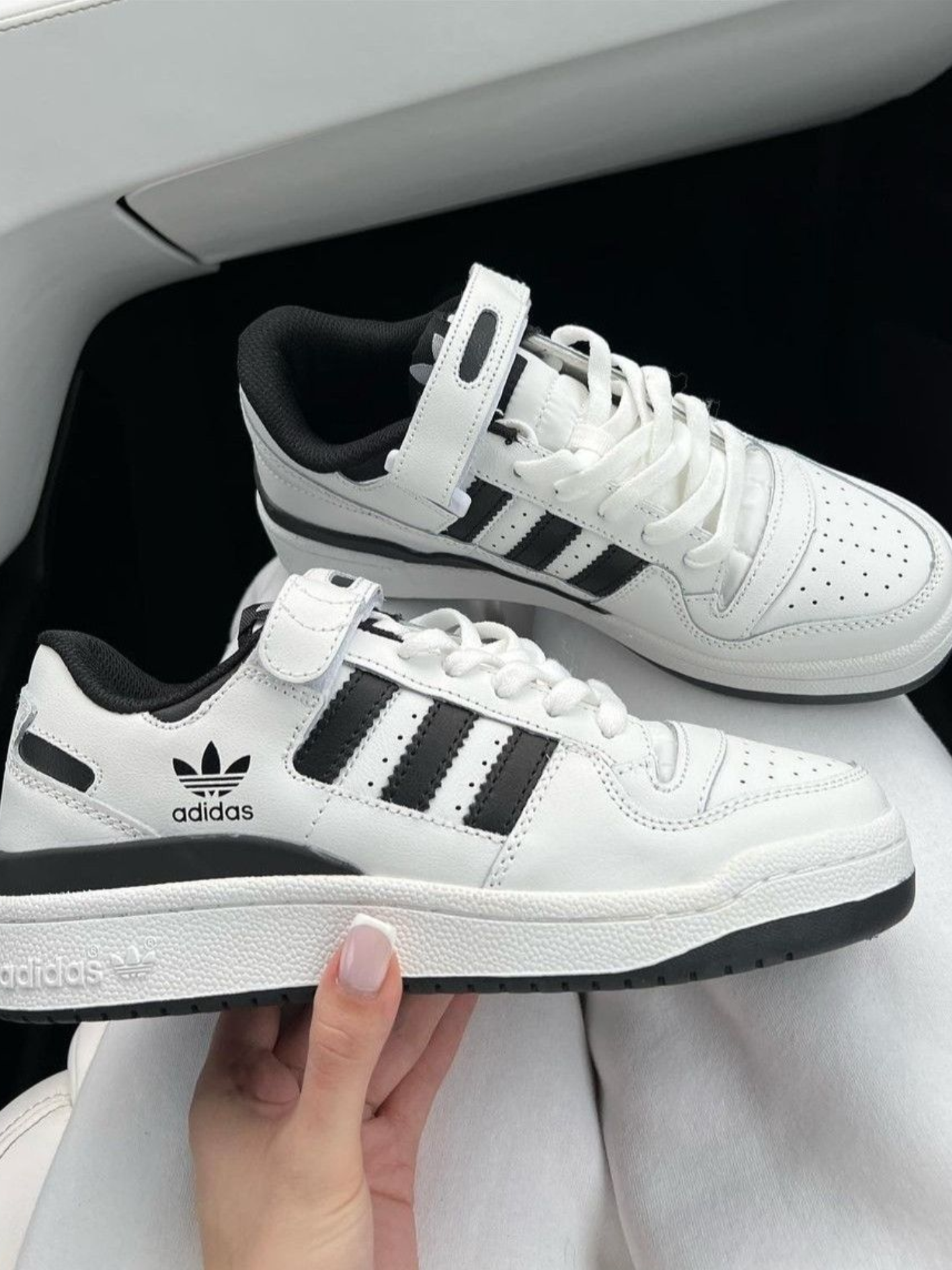 ADIDAS FORUM WHITE BLACK