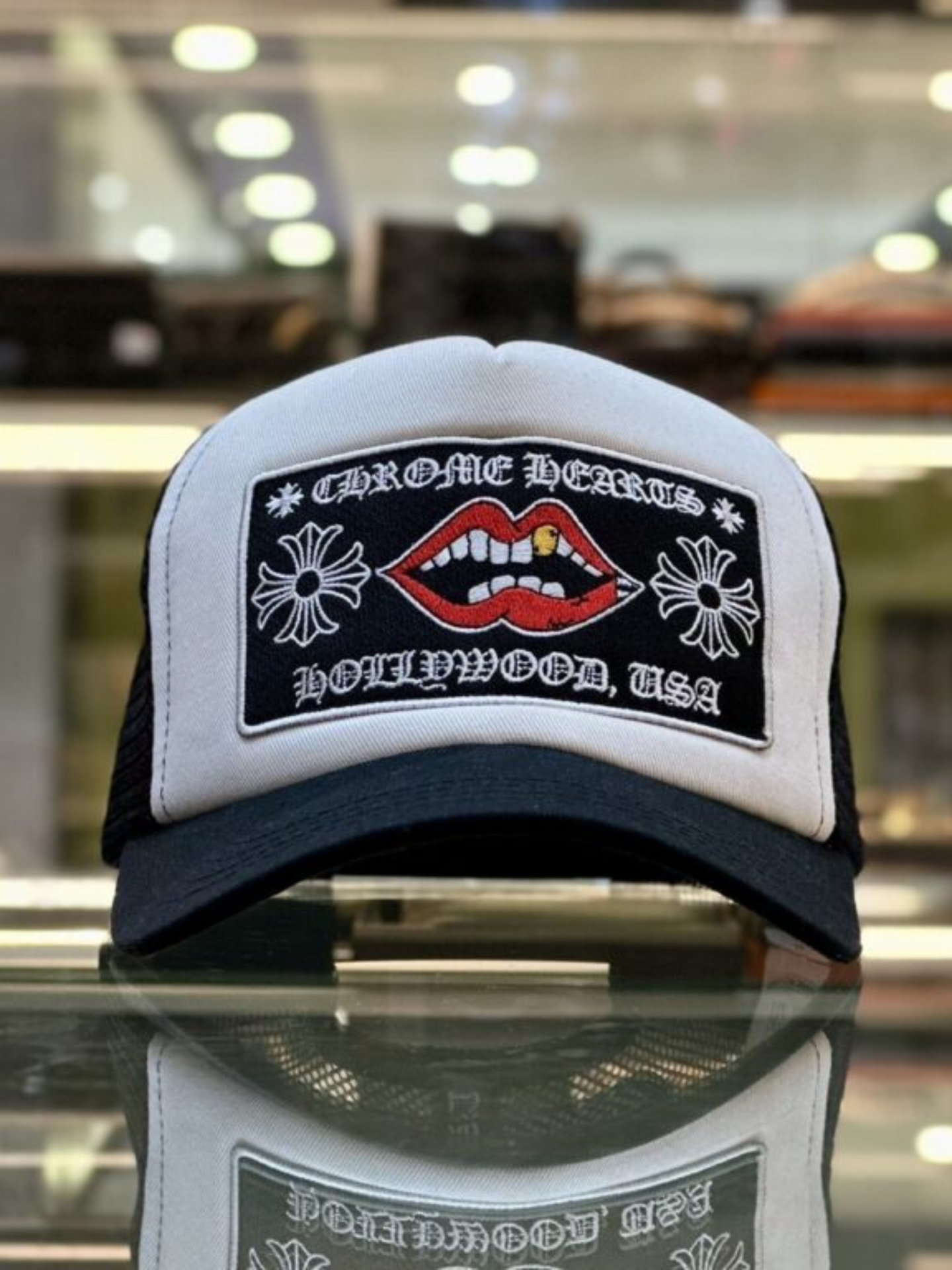 CHROME HEARTS CHOMPER HOLLYWOOD TRUCKER HAT