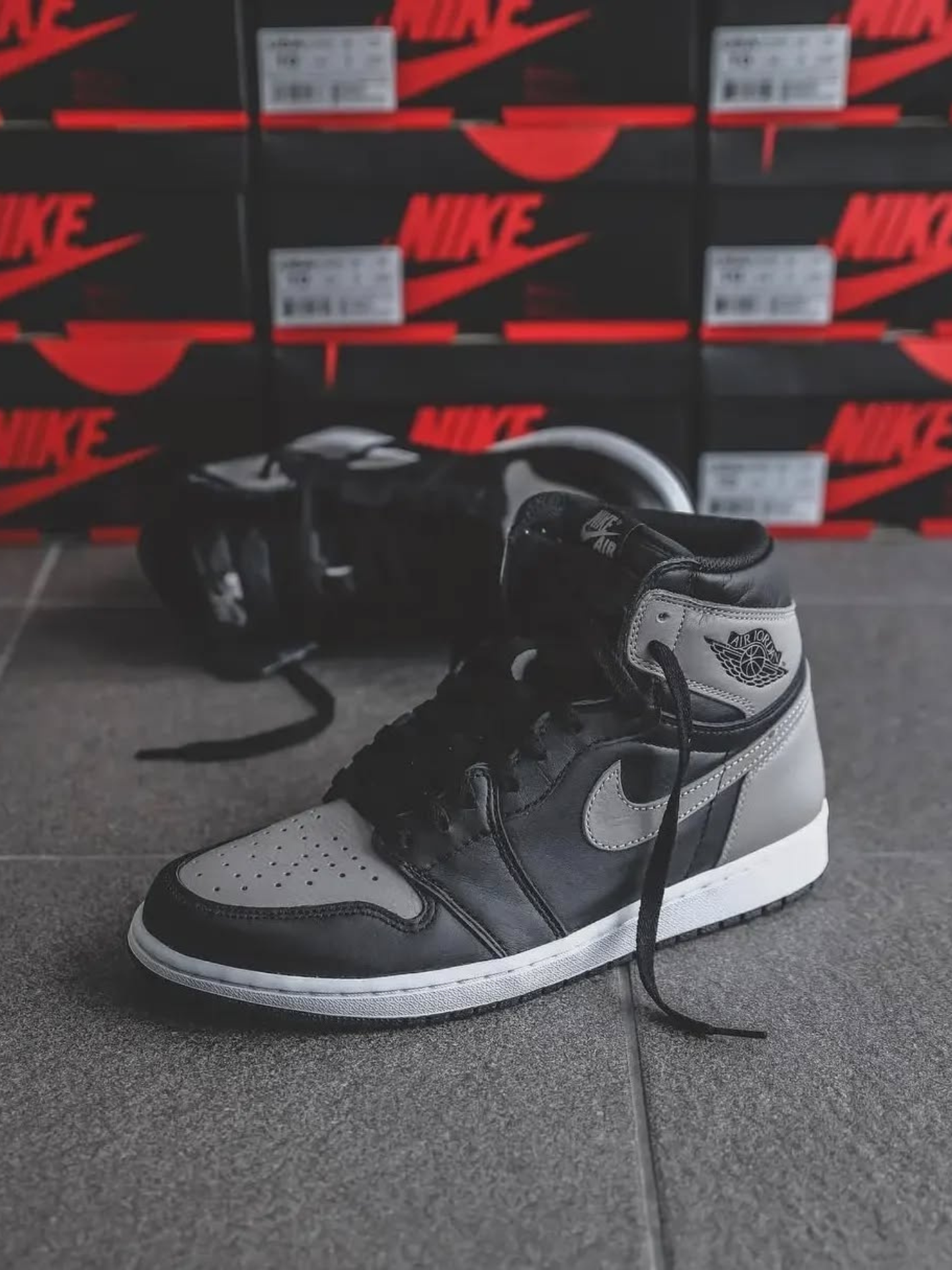 JORDEN 1 HIGH RETRO SHADOW