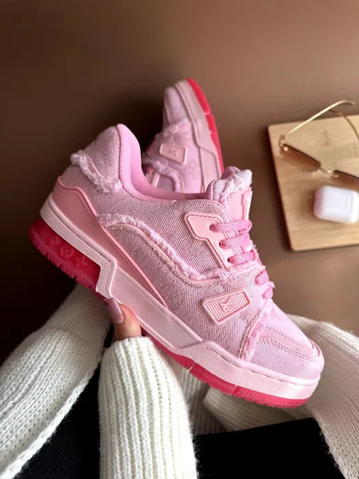 LOUIS VUITTON TRAINER TRIPLE PINK