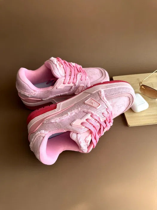 LOUIS VUITTON TRAINER TRIPLE PINK